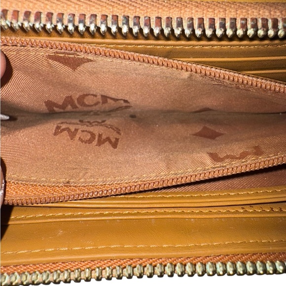 MCM Tan and Pink Wallet - Picture 9 of 9